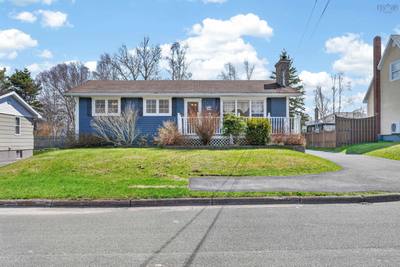 34 Glenda Crescent — photo 2