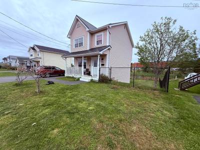 431 Young Street — photo 4