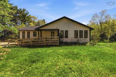 886 Woodstock Road — photo 3