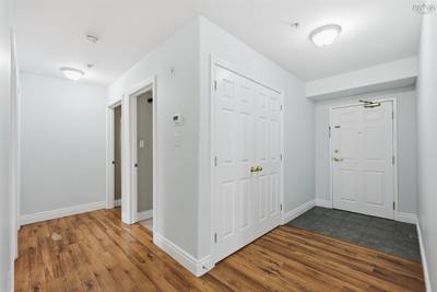 512 Parkland Drive #102 — photo 3