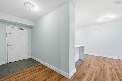 512 Parkland Drive #102 — photo 4