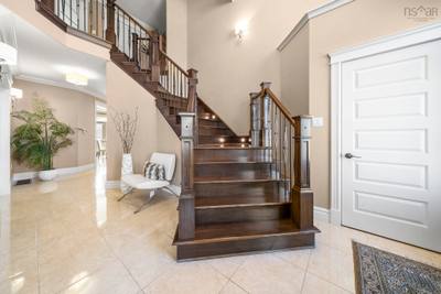 82 Sedgewick Place — photo 5