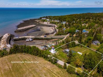 62 Hampton Wharf Road — photo 3