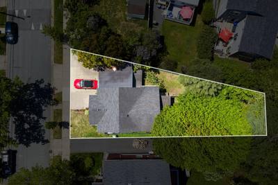 6477 Roslyn Road — photo 2