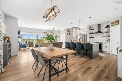 723 Mccabe Lake Drive — photo 6