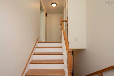 10 Old Birch Road — photo 8
