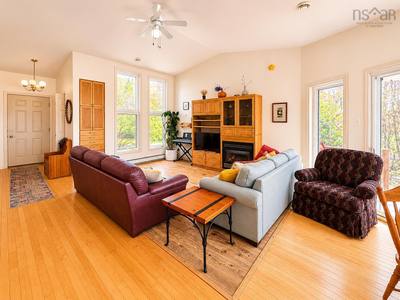 10797 Highway 105 — photo 4