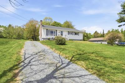 512 Windsor Junction Road — photo 3