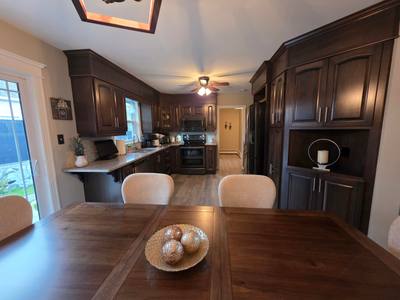 44 Beaumont Avenue — photo 4