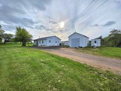 3321 Highway 201 — photo 2