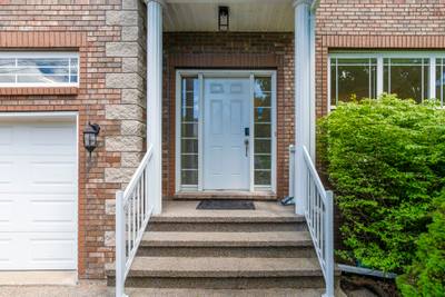 15 Kingsbury Way — photo 2