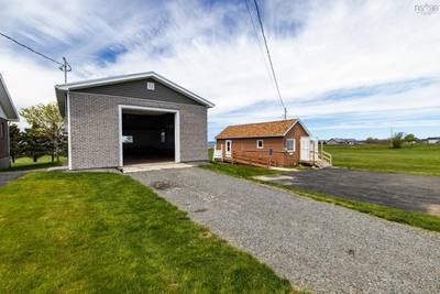 1285 Highway 1 — photo 7