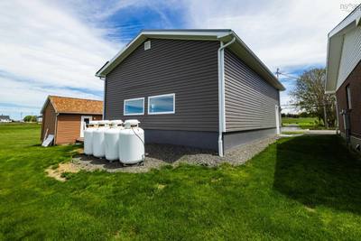 1285 Highway 1 — photo 8