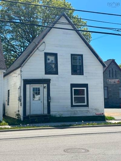 33 Parade Street — photo 5
