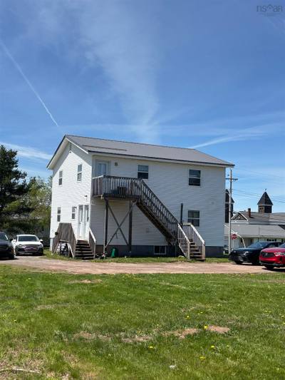42 Pleasant Street — photo 3