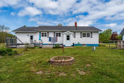 7784 Highway 101 — photo 4