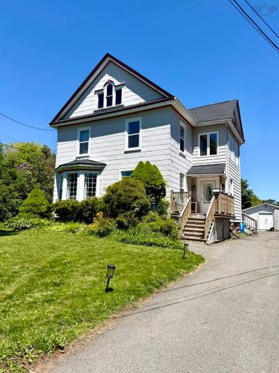 52 Rupert Street — photo 2
