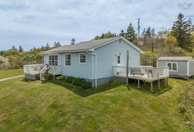 1331 Main Shore Road — photo 2