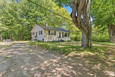 998 Maple Avenue — photo 4