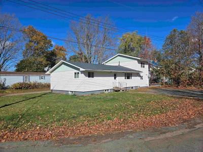 9 Thompson Road — photo 2
