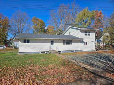 9 Thompson Road — photo 4