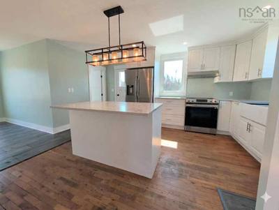 2351 Ostrea Lake Road — photo 7