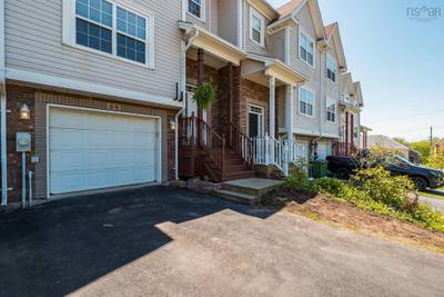 64 Whitehall Crescent — photo 2