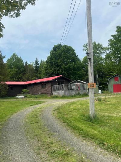 82 Morganville Road — photo 2