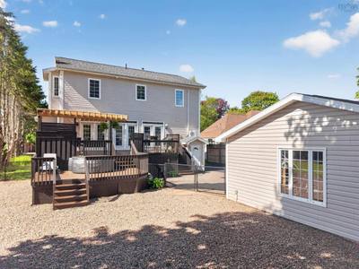 46 Smith Avenue — photo 2