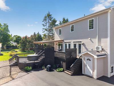 46 Smith Avenue — photo 3