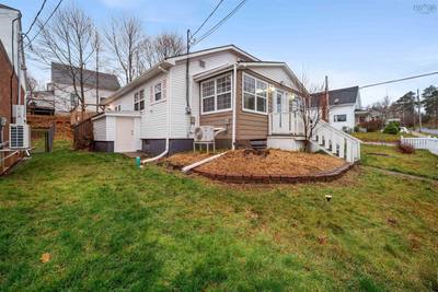 140 Maple Avenue — photo 3