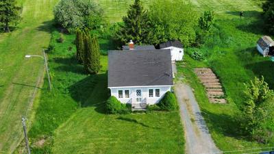 40 Maple Street — photo 3