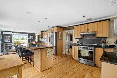 2270 Ostrea Lake Rd. — photo 7