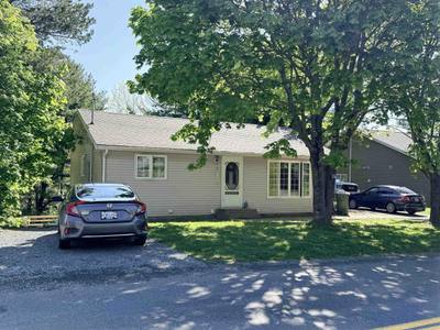 54 Maple Avenue — photo 2