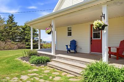 889 Blue Sea Road — photo 3