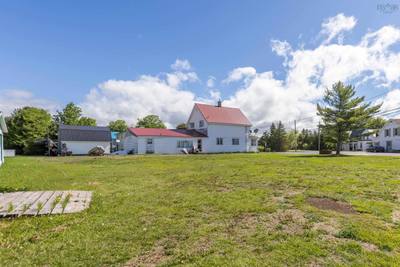 1 Beaver Dam Road — photo 3