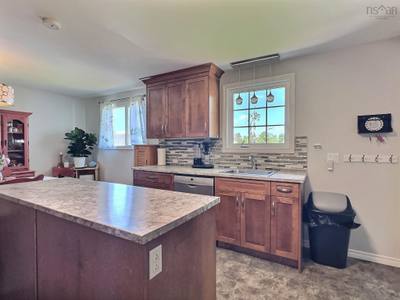 17 Alderney Drive — photo 2