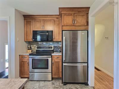 17 Alderney Drive — photo 4