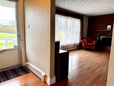 4 Macaulay Avenue — photo 4