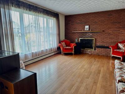 4 Macaulay Avenue — photo 5