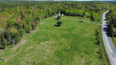2710 Hillside Boularderie Road — photo 3