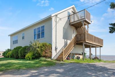 32 Evergreen Court — photo 2