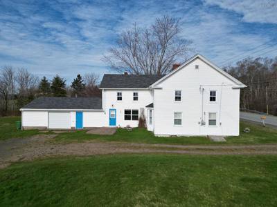 4308 Highway 2 — photo 2