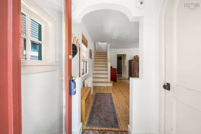 6161 Watt Street — photo 3
