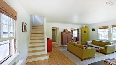 6161 Watt Street — photo 4