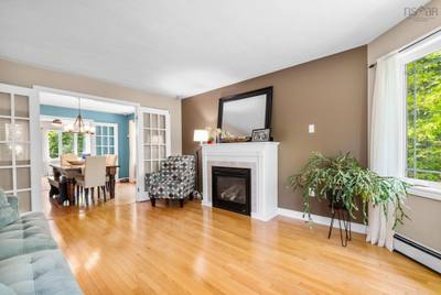 56 Bristol Avenue — photo 7