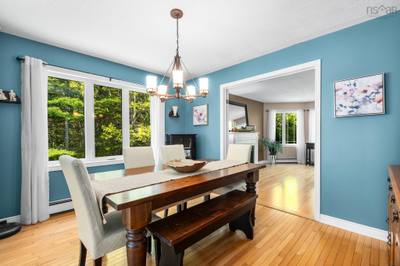 56 Bristol Avenue — photo 8