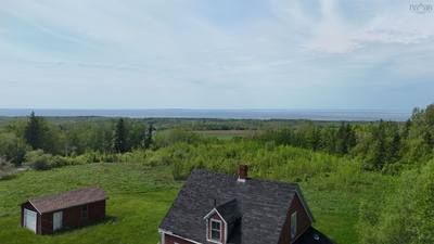 1095 Dunmaglass Road — photo 4