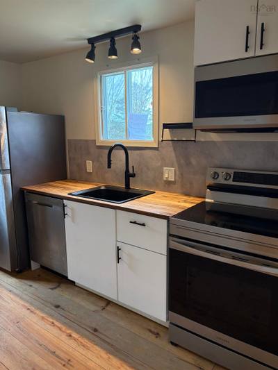 312 East River Road — photo 8