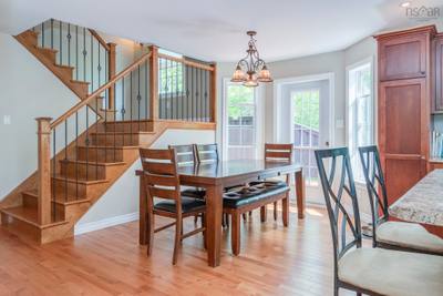 73 Strickland Avenue — photo 4